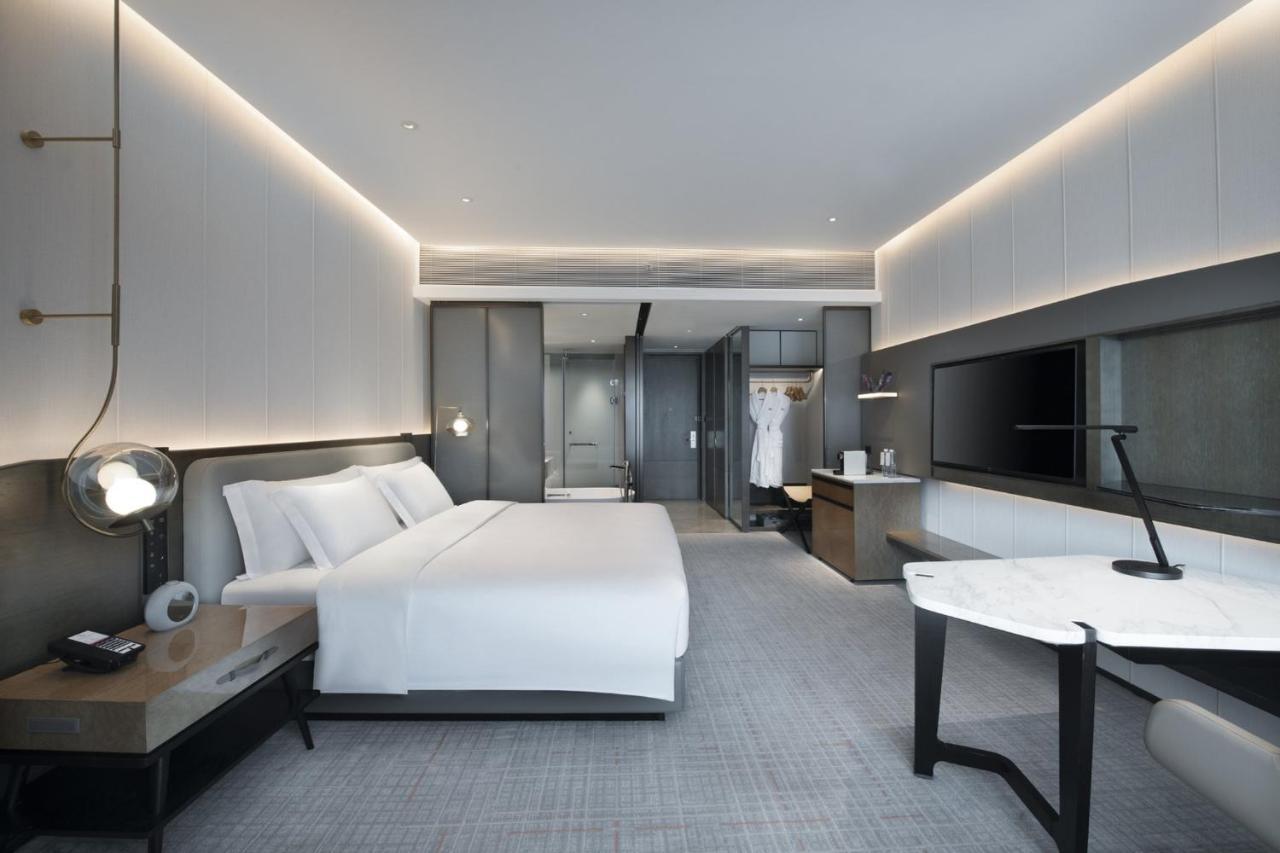 Crowne Plaza Wuhan Optics Valley By Ihg מראה חיצוני תמונה