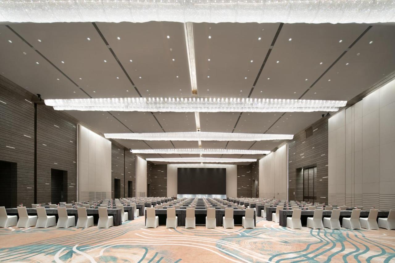 Crowne Plaza Wuhan Optics Valley By Ihg מראה חיצוני תמונה
