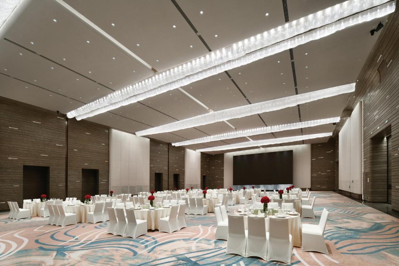 Crowne Plaza Wuhan Optics Valley By Ihg מראה חיצוני תמונה